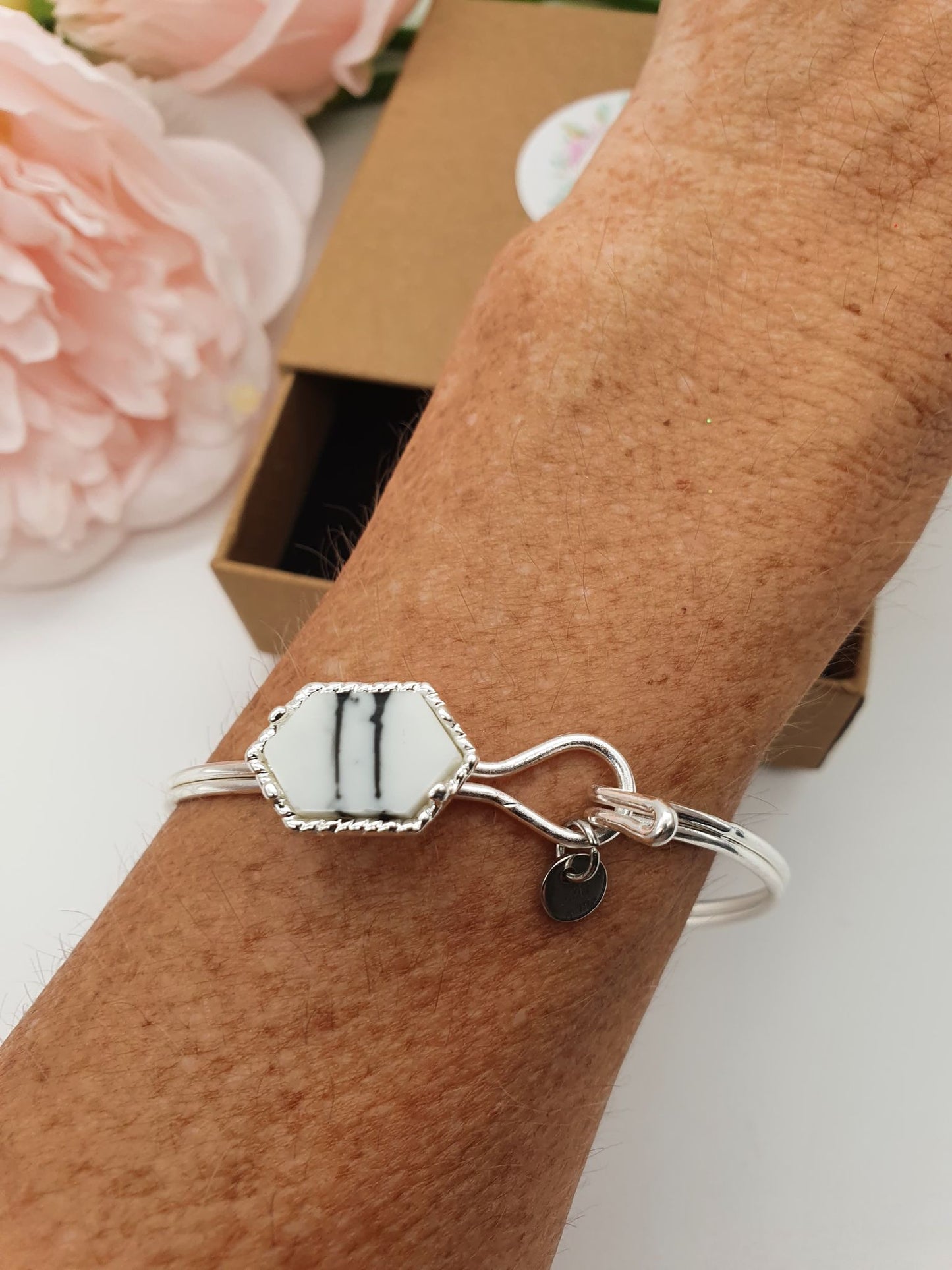 Fashion Bangle