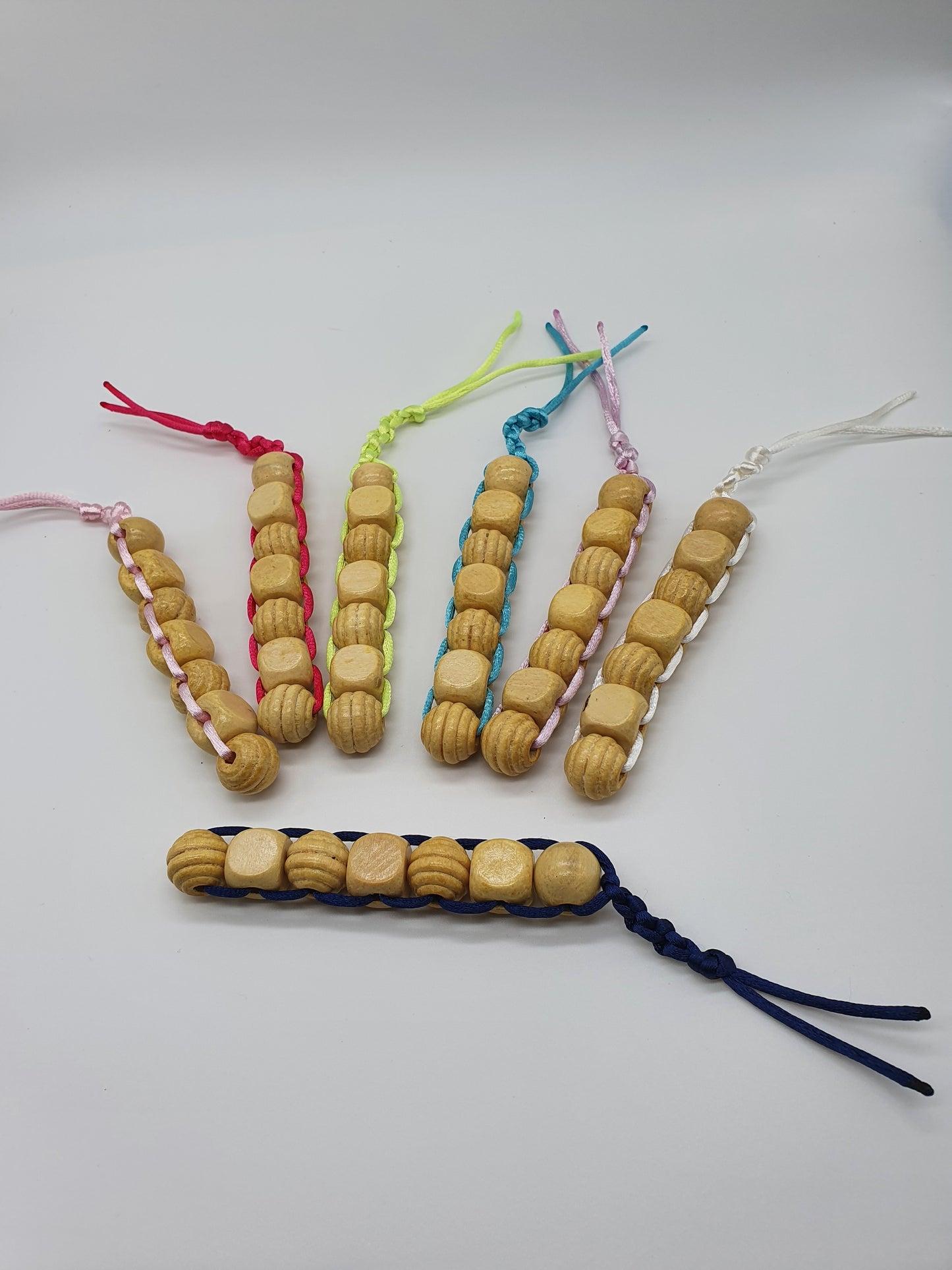 Textured wood bead fidget toy