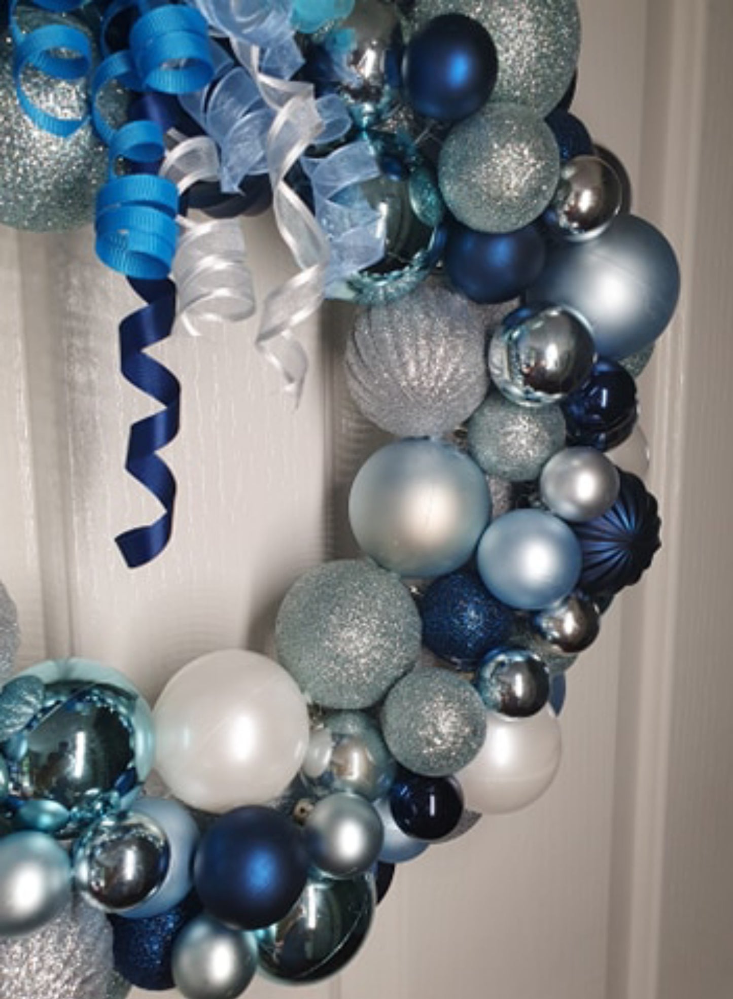 Blue & Silver Large Bauble Wreath